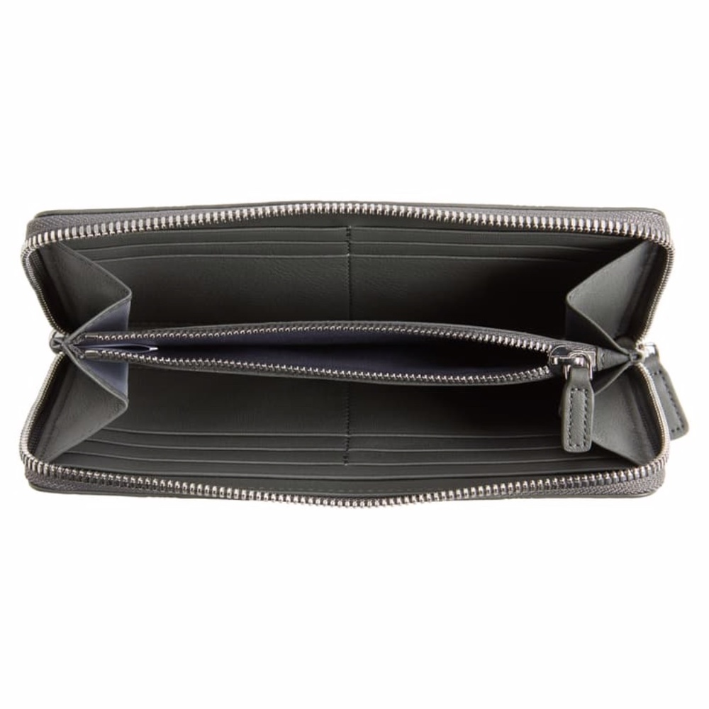 MCM Klara Leather Zip Wallet - Picture 5 of 10